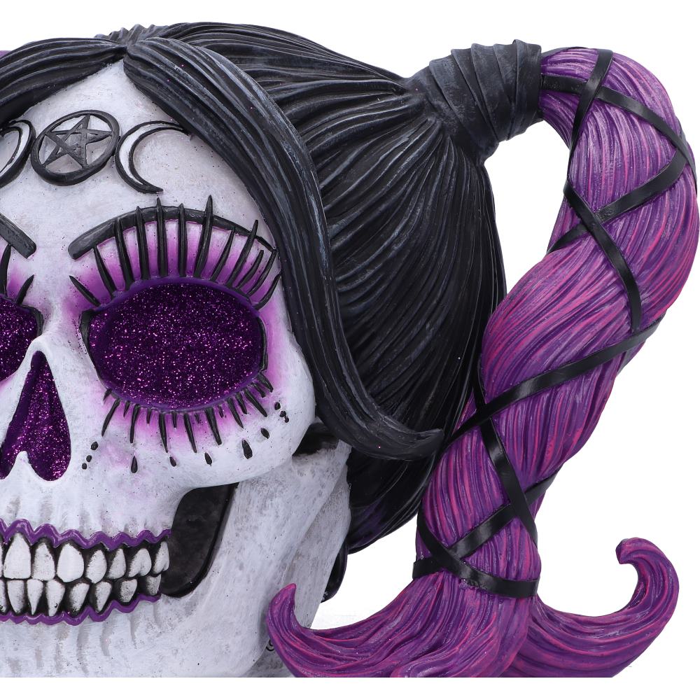 Drop Dead Gorgeous - Myths and Magic Voodoo Doll Skull 20.5cm