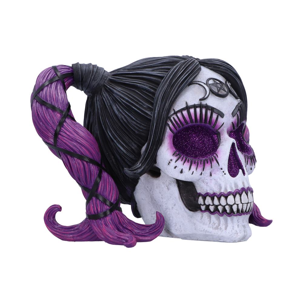 Drop Dead Gorgeous - Myths and Magic Voodoo Doll Skull 20.5cm