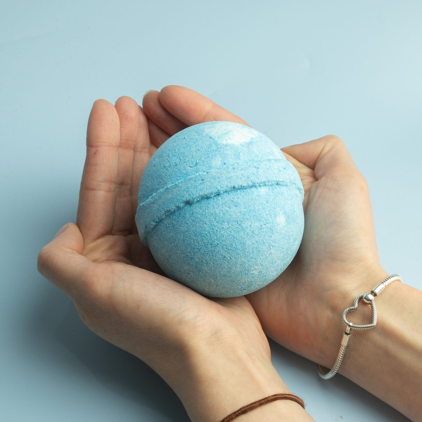 Water Element Crystal Bath Bomb – Calming Ocean Bath Fizzer with Hidden Gemstone