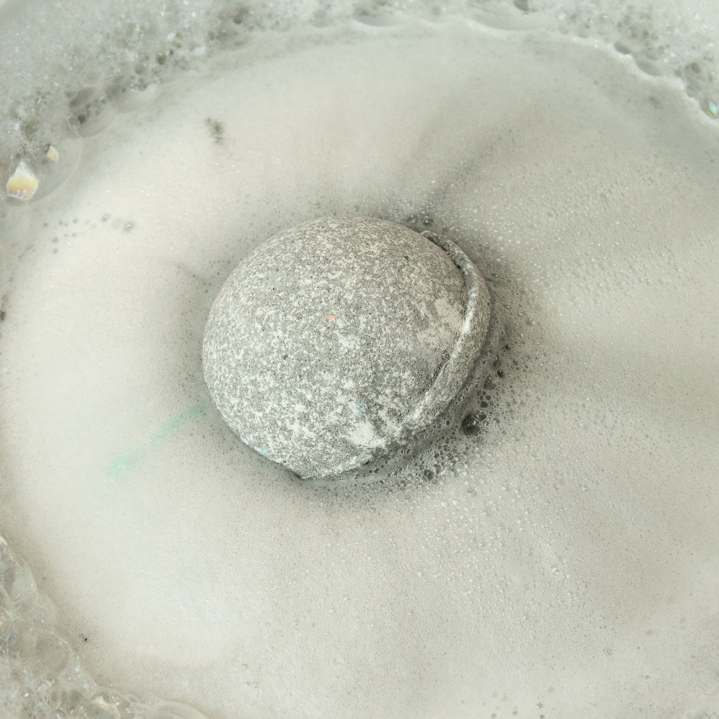 Air Element Crystal Bath Bomb – Light, Calming Bath Fizzer with Hidden Gemstone